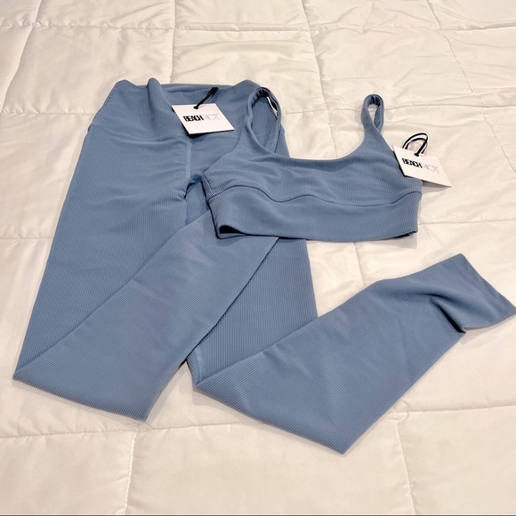 COPY - Beach Riot Workout Set Slate S/XS - Picture 7 of 11
